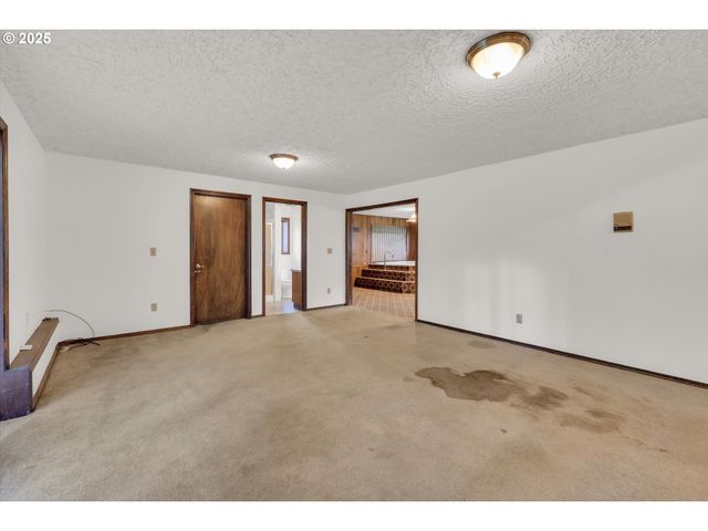 2105 Se 132ND Ct, Vancouver, WA 98683