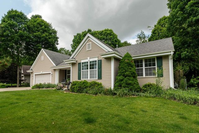N100W14330 Sunburst TRAIL, Germantown, WI 53022