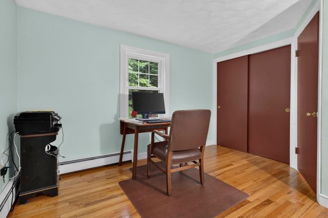23 Fisher Terrace, Woburn, MA 01801