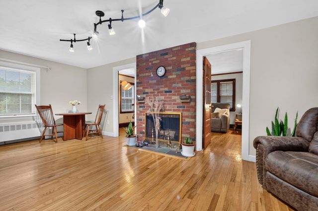 23 Fisher Terrace, Woburn, MA 01801