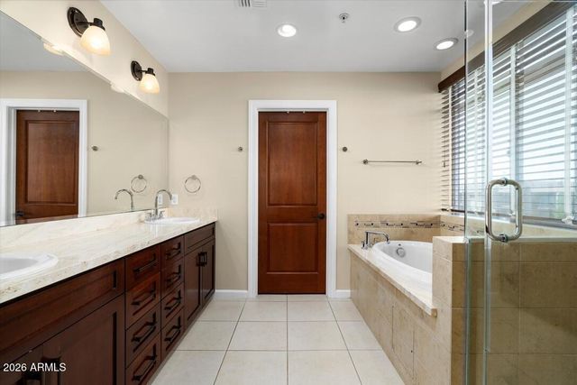 4931 N WOODMERE FAIRWAY -- 1005, Scottsdale, AZ 85251