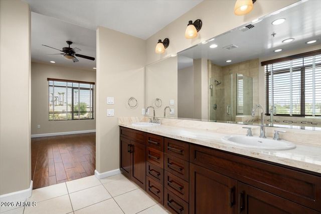 4931 N WOODMERE FAIRWAY -- 1005, Scottsdale, AZ 85251