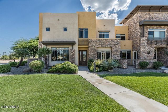 4931 N WOODMERE FAIRWAY -- 1005, Scottsdale, AZ 85251