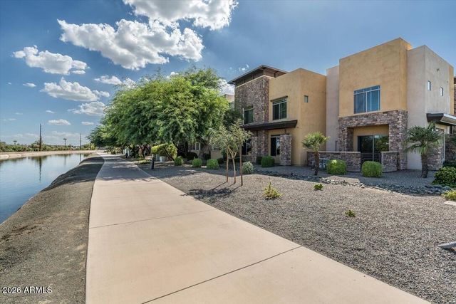 4931 N WOODMERE FAIRWAY -- 1005, Scottsdale, AZ 85251