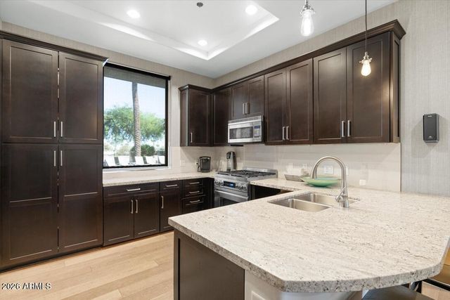 4931 N WOODMERE FAIRWAY -- 1005, Scottsdale, AZ 85251