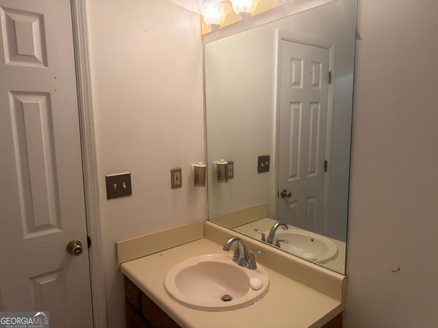 2270 Wellington Circle, Lithonia, GA 30058