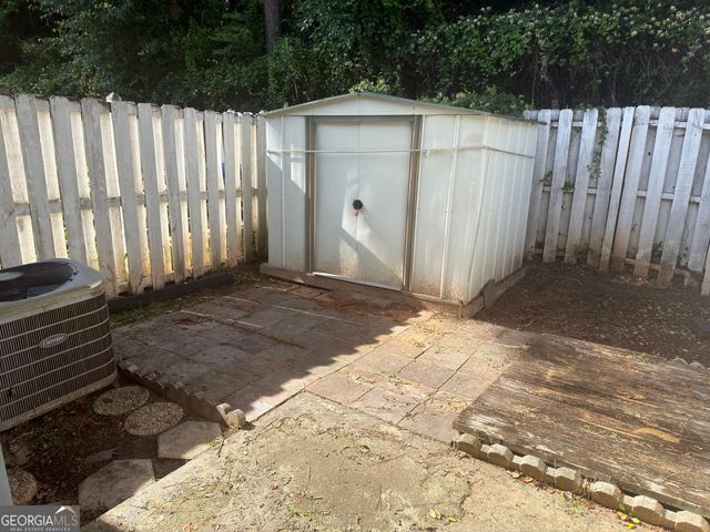 2270 Wellington Circle, Lithonia, GA 30058