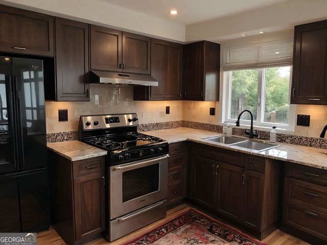 2270 Wellington Circle, Lithonia, GA 30058