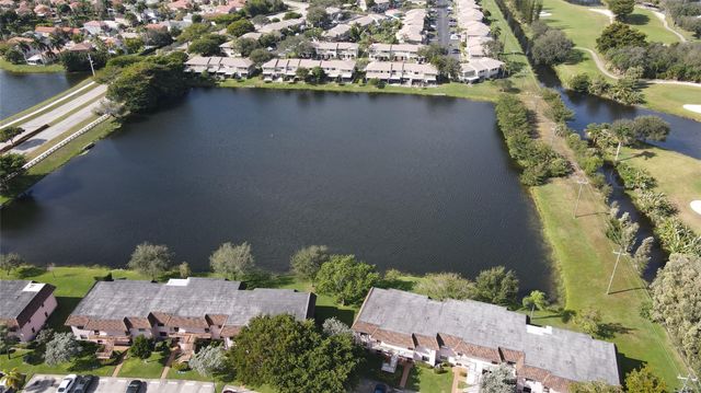 1156 NW 106th Ter 204, Hollywood, FL 33026