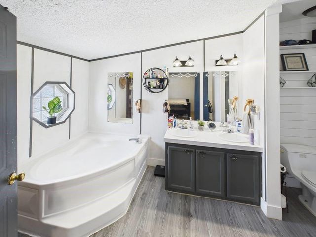 986 Road 5806, Cleveland, TX 77327