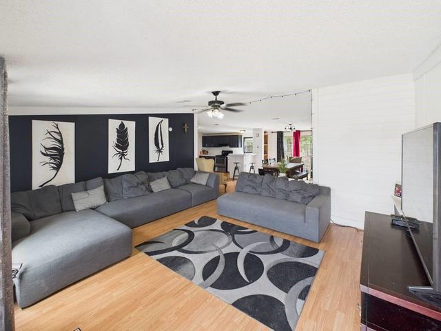 986 Road 5806, Cleveland, TX 77327