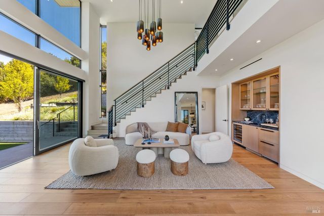 3 Trestle Glen Cir, Tiburon, CA 94920