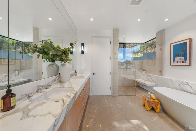 3 Trestle Glen Cir, Tiburon, CA 94920