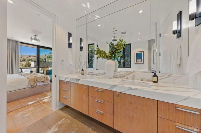 3 Trestle Glen Cir, Tiburon, CA 94920