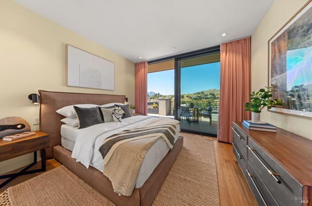 3 Trestle Glen Cir, Tiburon, CA 94920