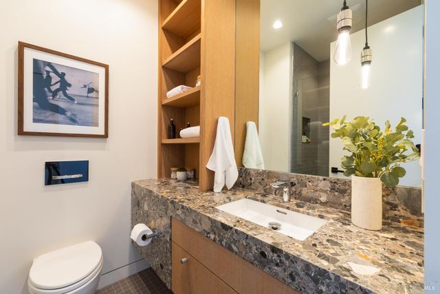 3 Trestle Glen Cir, Tiburon, CA 94920