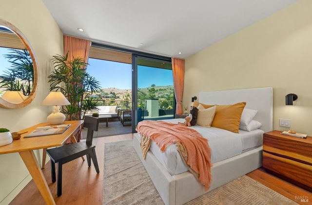 3 Trestle Glen Cir, Tiburon, CA 94920