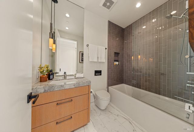 3 Trestle Glen Cir, Tiburon, CA 94920