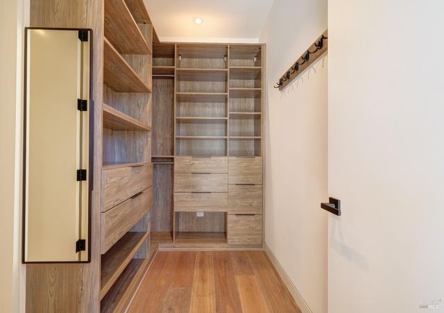 3 Trestle Glen Cir, Tiburon, CA 94920