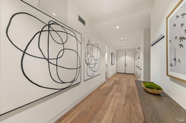 3 Trestle Glen Cir, Tiburon, CA 94920