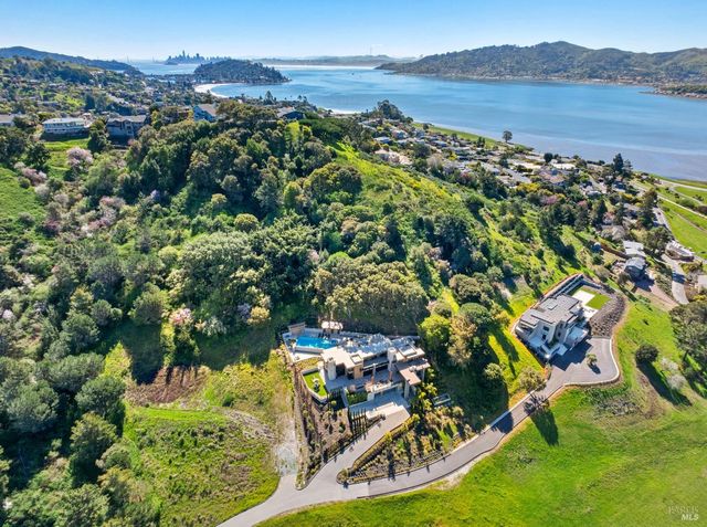 3 Trestle Glen Cir, Tiburon, CA 94920