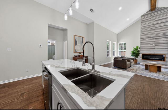 9143 Long Branch, Tyler, TX 75703