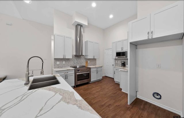 9143 Long Branch, Tyler, TX 75703