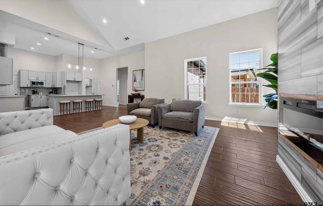 9143 Long Branch, Tyler, TX 75703