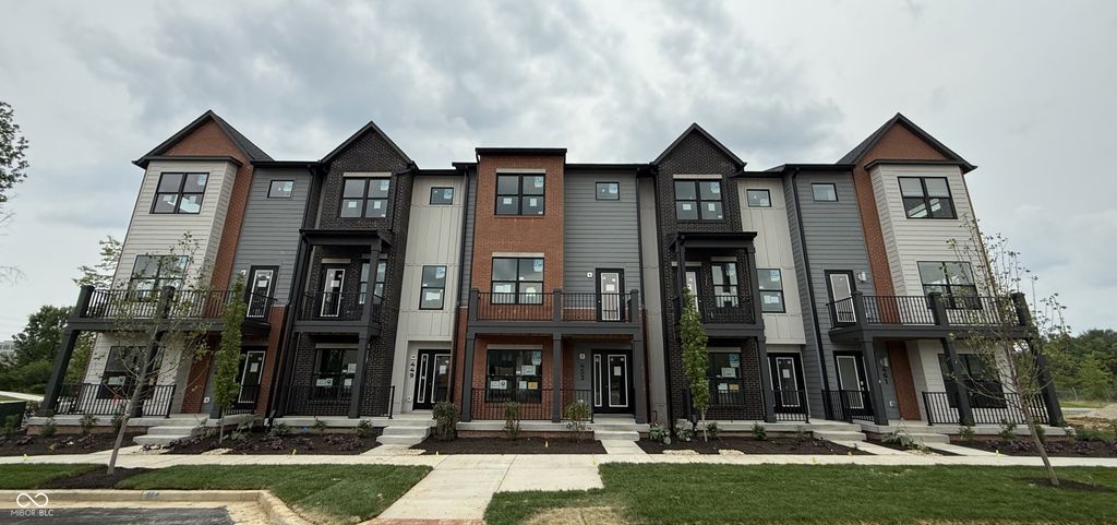 449 Shade Street, Carmel, IN 46290