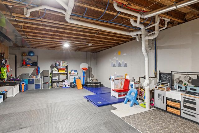 2307 S 21st STREET, Manitowoc, WI 54220