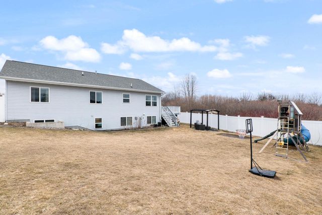 2307 S 21st STREET, Manitowoc, WI 54220