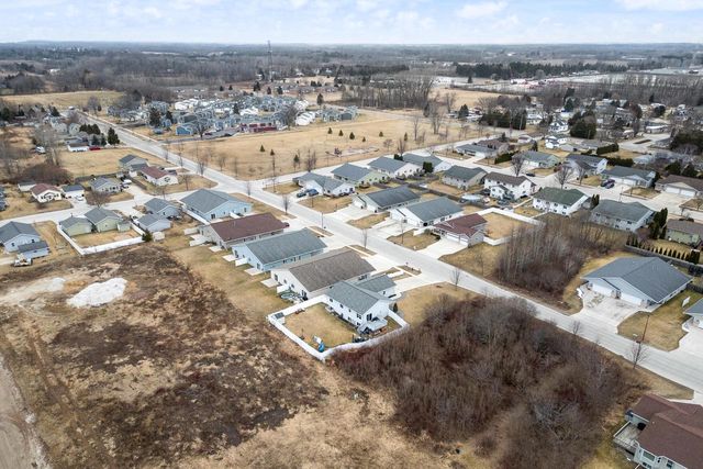 2307 S 21st STREET, Manitowoc, WI 54220