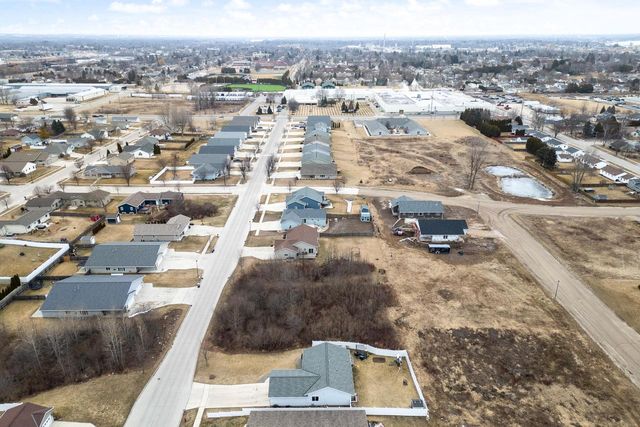 2307 S 21st STREET, Manitowoc, WI 54220