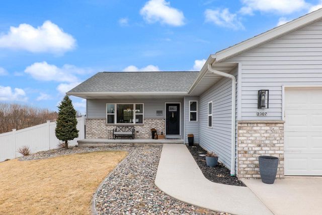 2307 S 21st STREET, Manitowoc, WI 54220