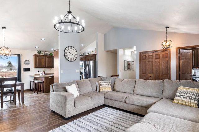 2307 S 21st STREET, Manitowoc, WI 54220