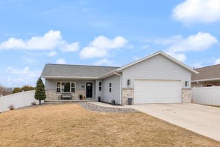 2307 S 21st STREET, Manitowoc, WI 54220