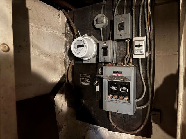 1339 Stanton Lane, Irondequoit, NY 14617