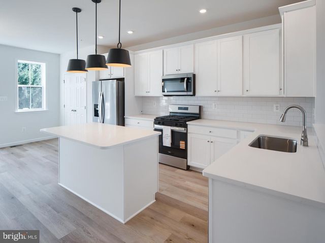 2611 FRONT SHED DR, Frederick, MD 21702