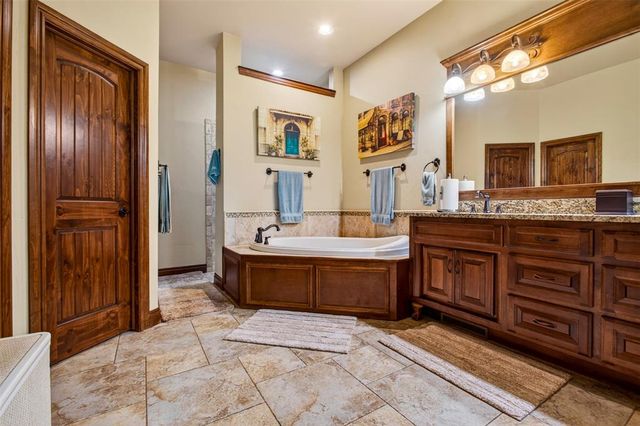 320 NW 151st Place, Edmond, OK 73013