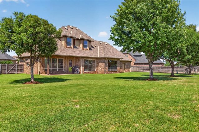 320 NW 151st Place, Edmond, OK 73013