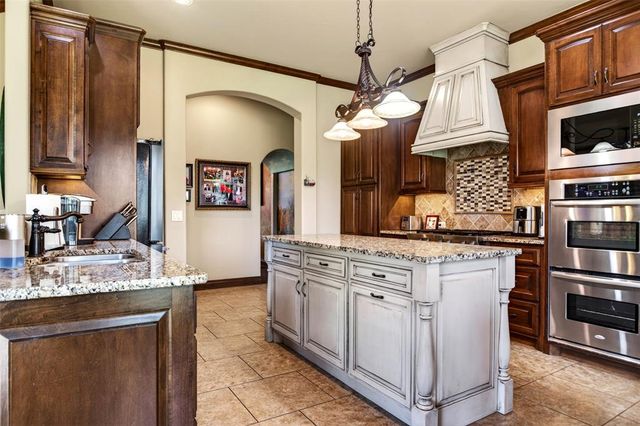 320 NW 151st Place, Edmond, OK 73013