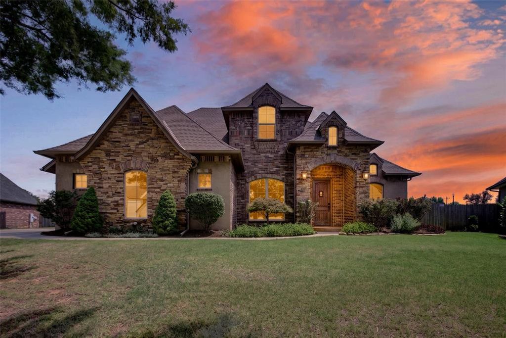 320 NW 151st Place, Edmond, OK 73013