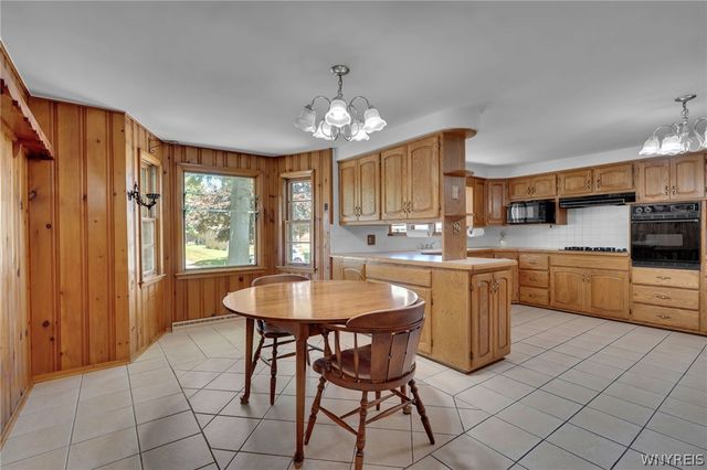 31 Goodrich Road, Lackawanna, NY 14218
