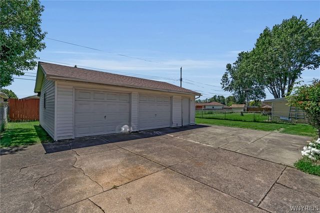 31 Goodrich Road, Lackawanna, NY 14218
