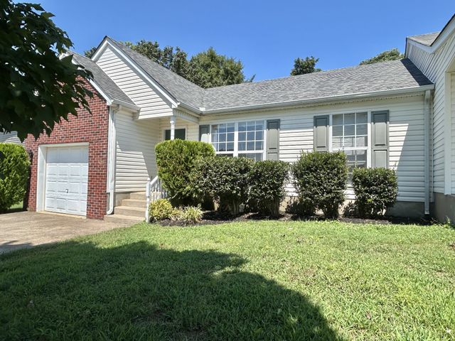 421 Keswick Ct, Smyrna, TN 37167