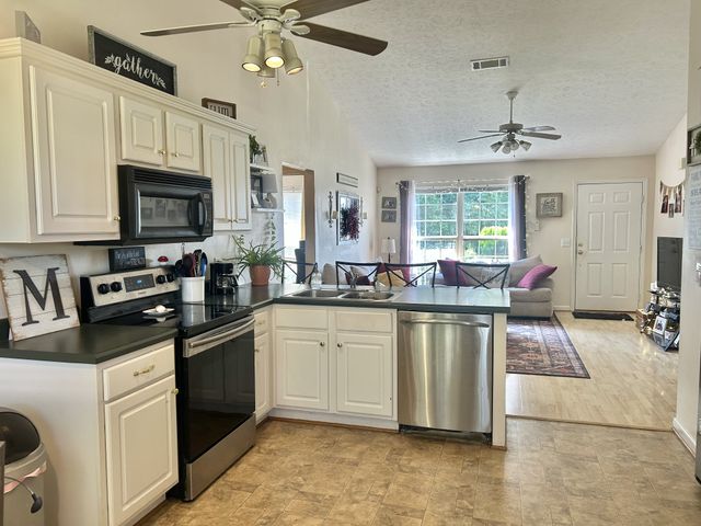 421 Keswick Ct, Smyrna, TN 37167