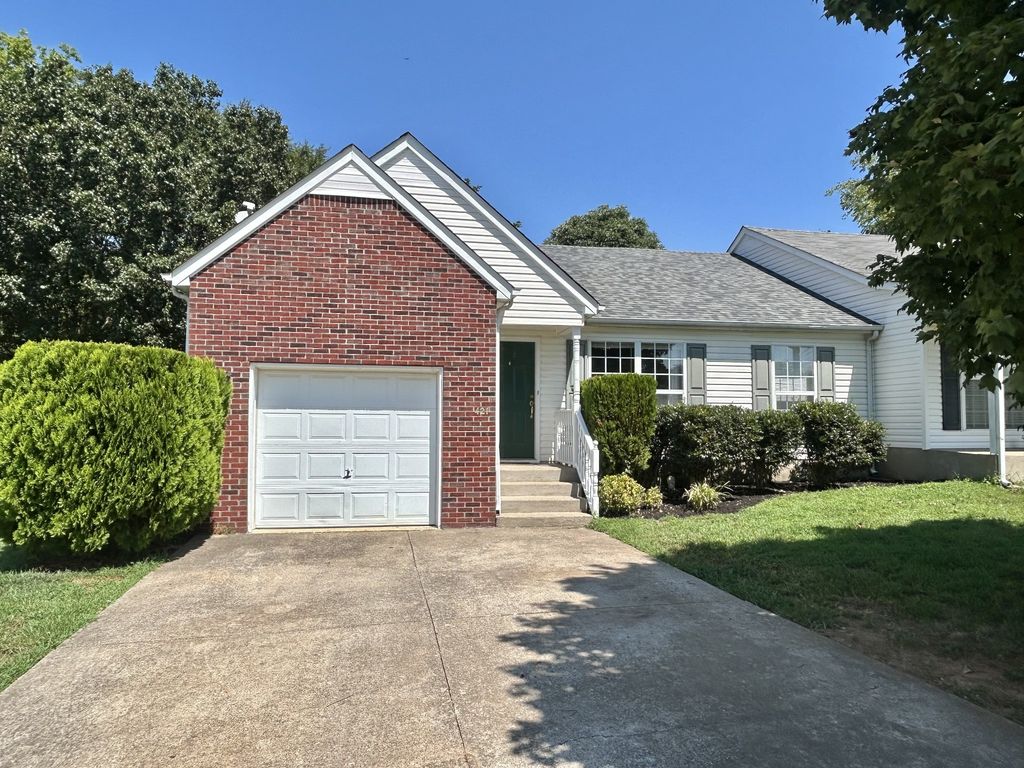 421 Keswick Ct, Smyrna, TN 37167