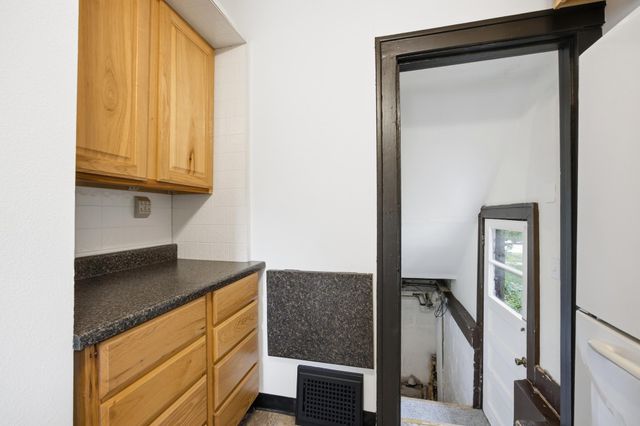 1124 University Drive S, Fargo, ND 58103