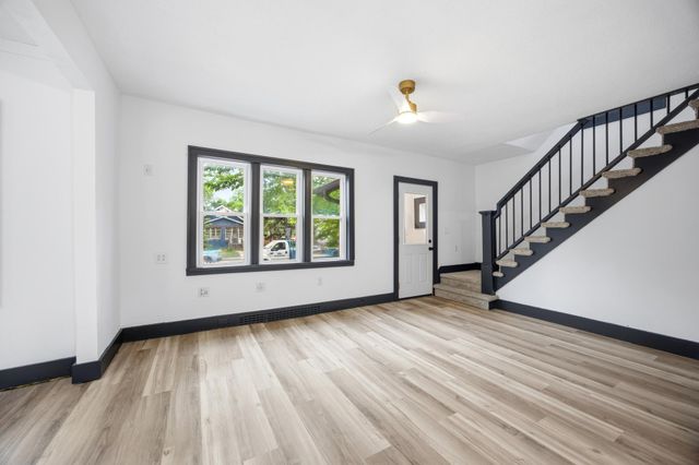 1124 University Drive S, Fargo, ND 58103