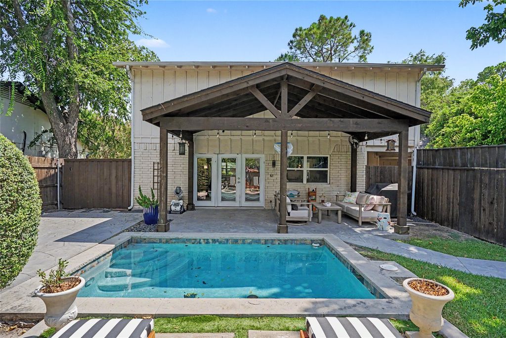 1605 Blake Drive, Richardson, TX 75081
